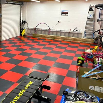 ভালো দাম Fireproof Recycled Rubber Flooring Tiles With Composite Layer Anti Wear Surface অনলাইন