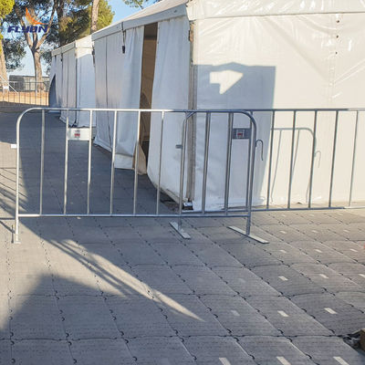 ভালো দাম উচ্চ ঘনত্বের পলিথিলিন পোর্টেবল ইভেন্ট ফ্লোরিং ইউভি রশ্মি এবং অগ্নি প্রতিরোধী অত্যন্ত প্রতিরোধী অনলাইন